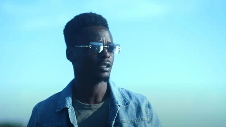 Flawa vise en plein dans le mille avec son nouveau clip « Cible »
