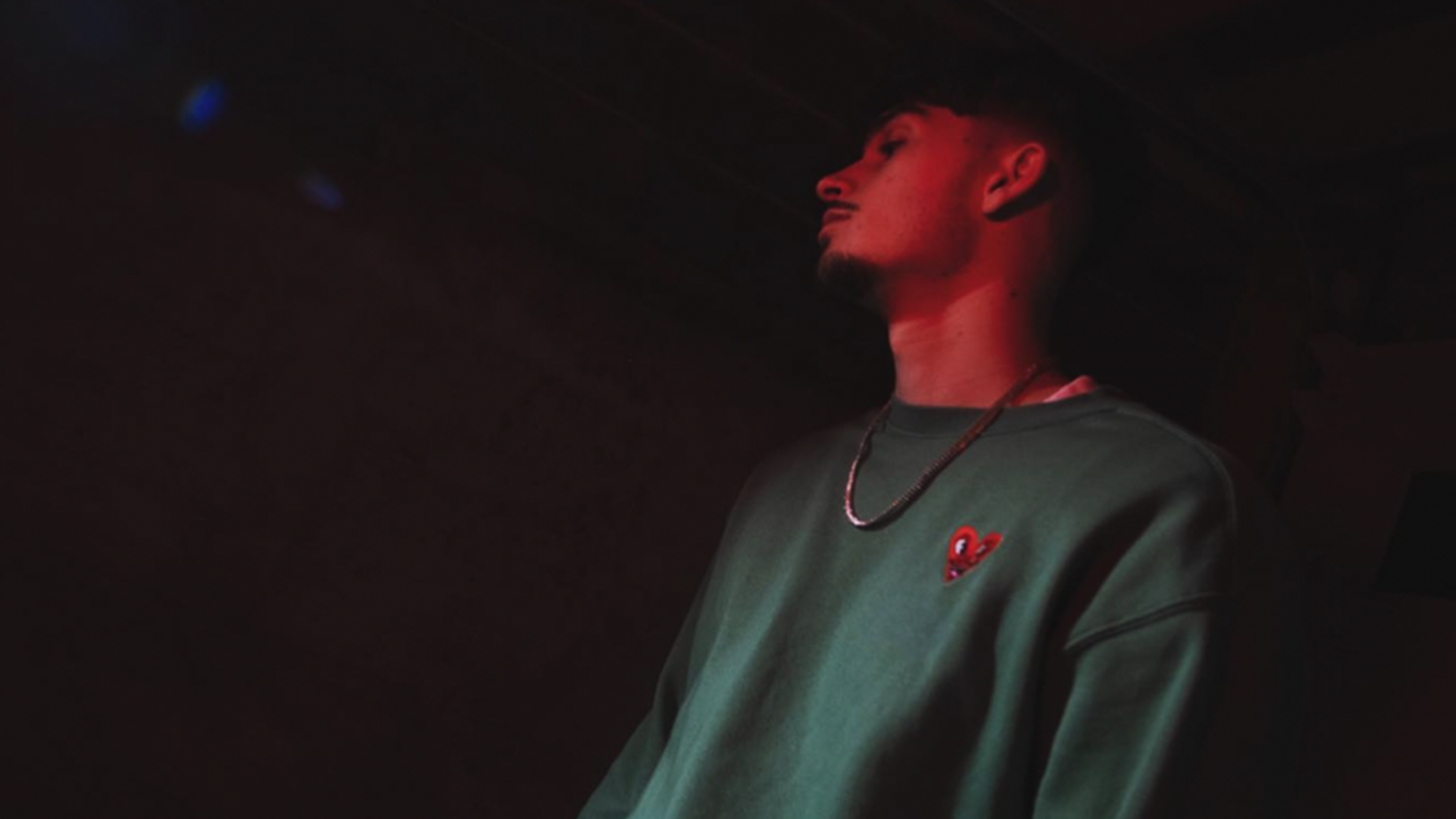 Découvrez l’instinct « Primitif » de Dizio dans son nouveau clip photo de Découvrez l'instinct « Primitif » de Dizio dans son nouveau clip