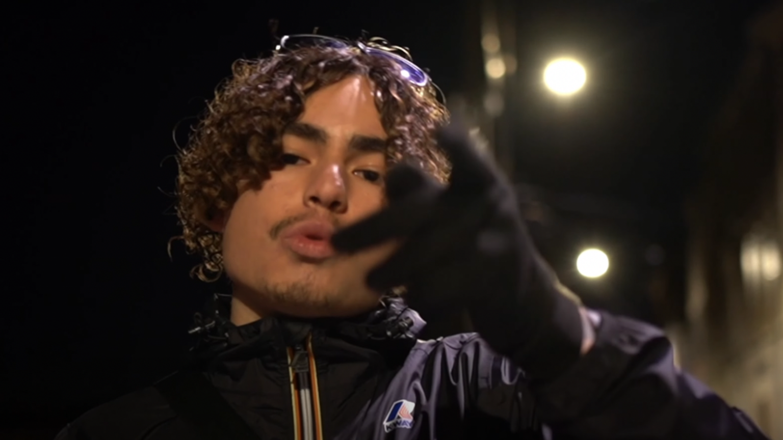 C’est l’ « Automne » dans le nouveau clip d’Arias photo de C'est l' « Automne » dans le nouveau clip d'Arias