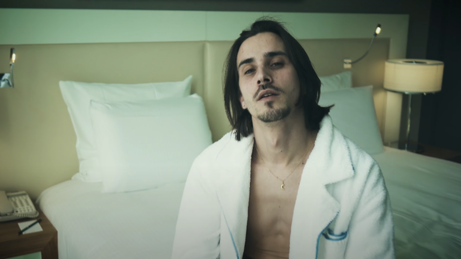 Lurvn, sur son p’tit « Nuage » pour son nouveau clip en featuring avec 66Gram photo de Lurvn, sur son p'tit « Nuage » pour son nouveau clip