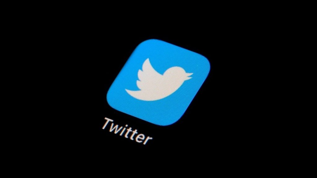 Twitter bientôt interdit en France ? On vous explique tout… Photo de Twitter bientôt interdit en France ? On vous explique tout...