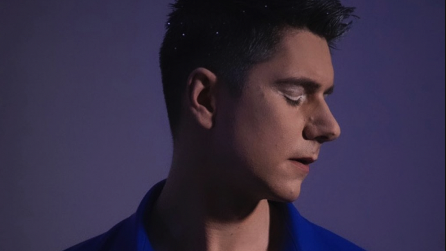 JORDSAND chante « Les Nocifs » dans son nouveau clip photo de JORDSAND chante « Les Nocifs » dans son nouveau clip