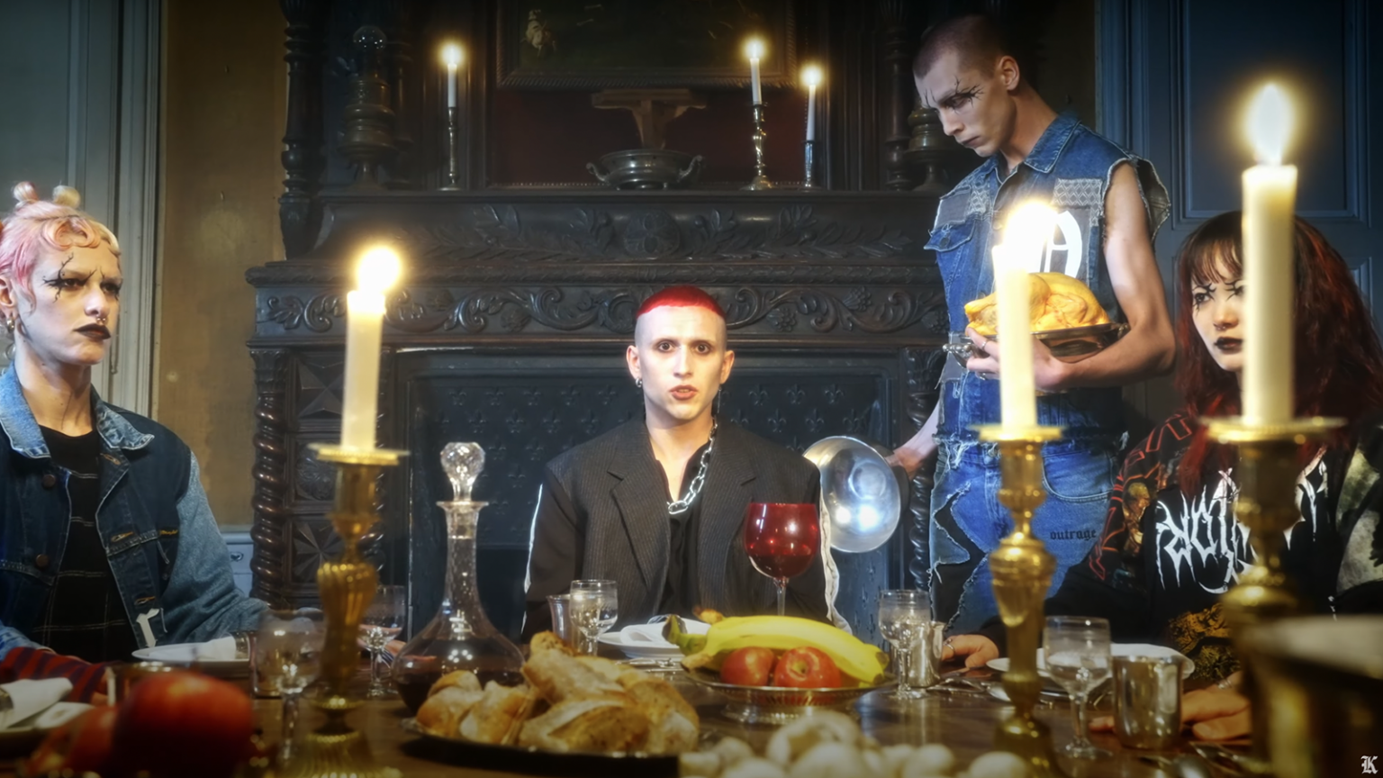 KETUT, en mode « ROIS DES ENFERS » pour son nouveau clip photo de KETUT, en mode « ROIS DES ENFERS » pour son nouveau clip
