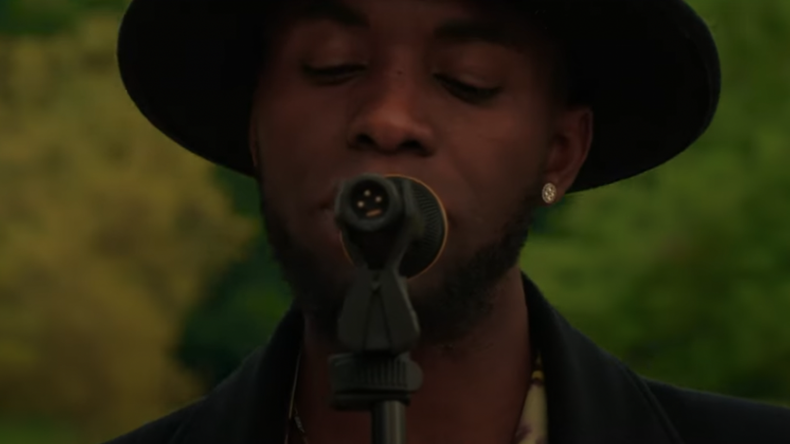 photo de Ne sois pas un « BATARD », matte le nouveau clip de Balacosta