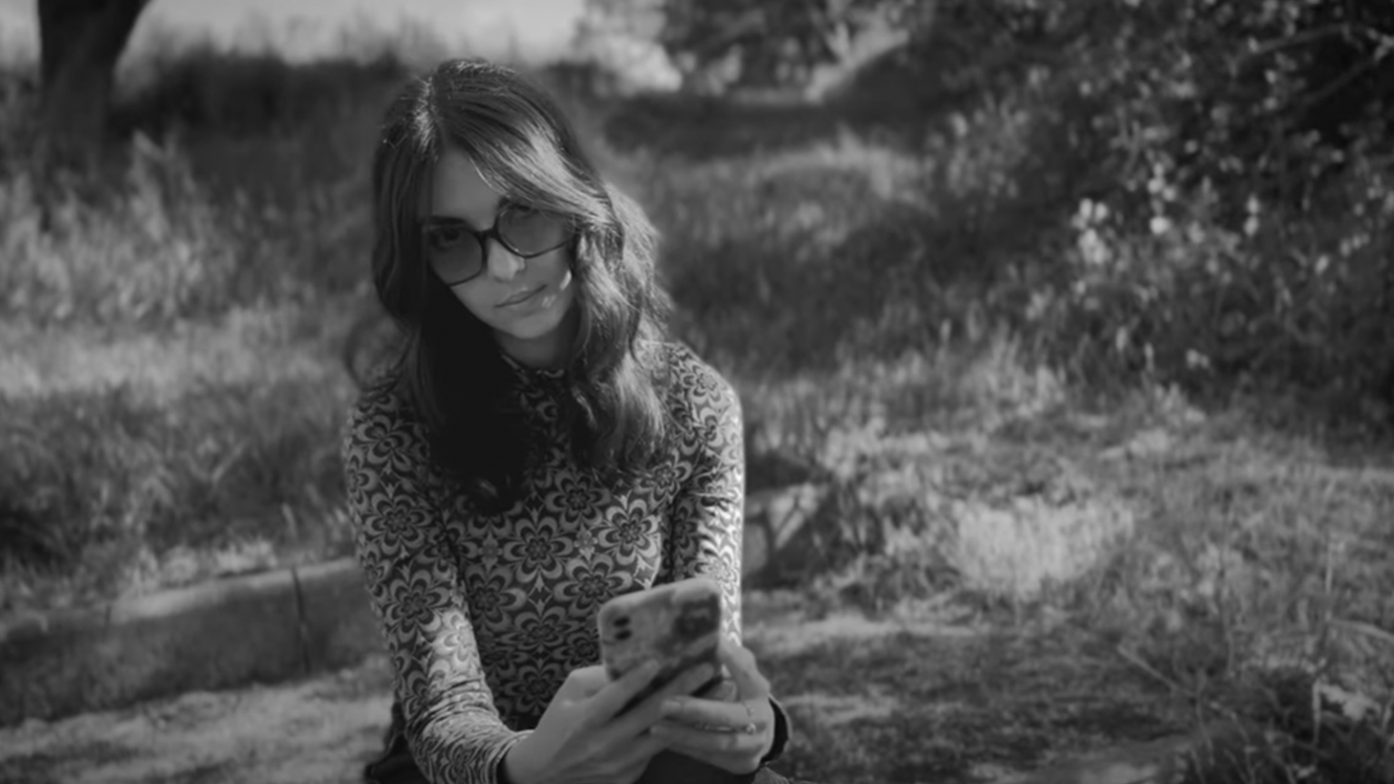 On est tombés love du nouveau clip d’ALBA, « Oui chérie ? » photo de On est tombés love du nouveau clip d'ALBA, « Oui chérie ? »