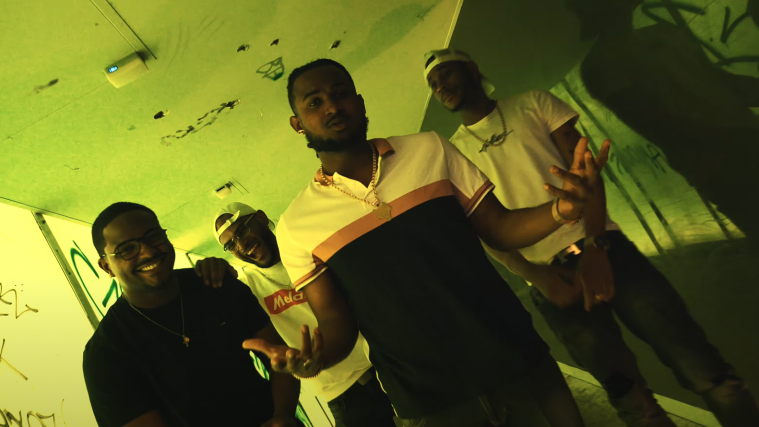 GVBB est un « LOUP » dans son nouveau clip Photo de GVBB est un « LOUP » dans son nouveau clip