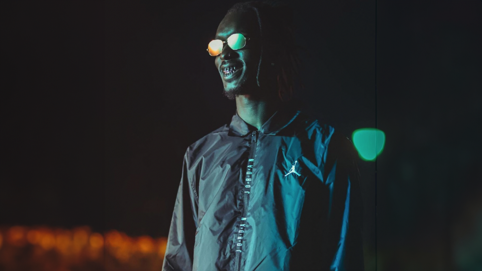 Ouss Wayne raconte « Nos récits » dans son nouveau clip Photo de Ouss Wayne raconte « Nos récits » dans son nouveau clip