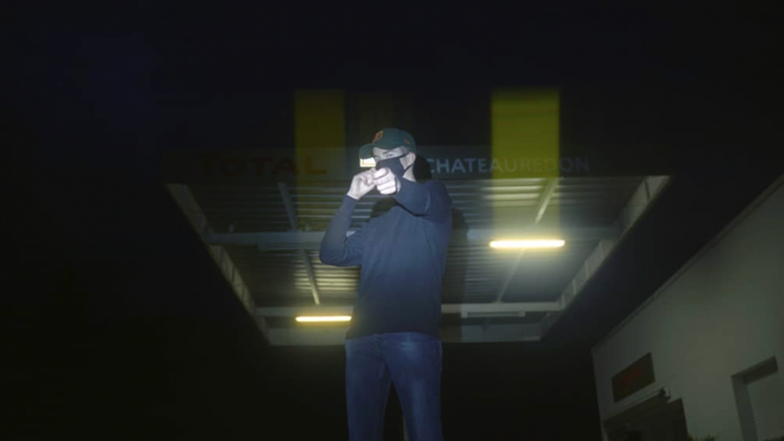 TRD impressionne avec son nouveau clip « FREESTYLE MIDNIGHT » Photo de TRD impressionne avec son nouveau clip « FREESTYLE MIDNIGHT »