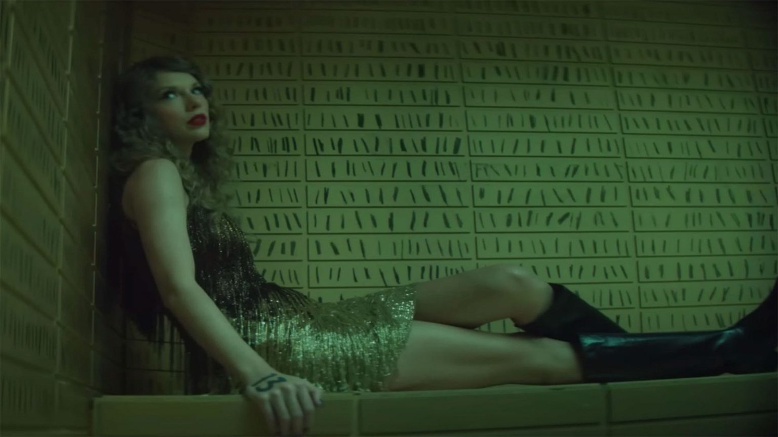 Taylor Swift fait le casse du siècle dans son nouveau clip « I Can See You » Photo de Taylor Swift fait le casse du siècle dans son nouveau clip « I Can See You »