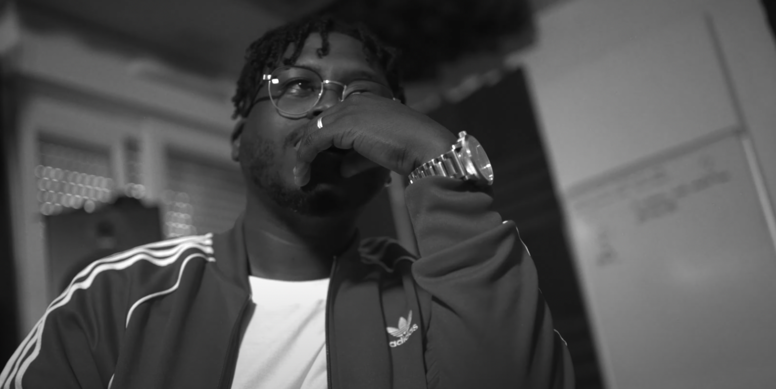 Le nouveau clip de Chuckee, c’est clairement « La Bonne Pioche » Photo de Le nouveau clip de Chuckee, c'est clairement « La Bonne Pioche »