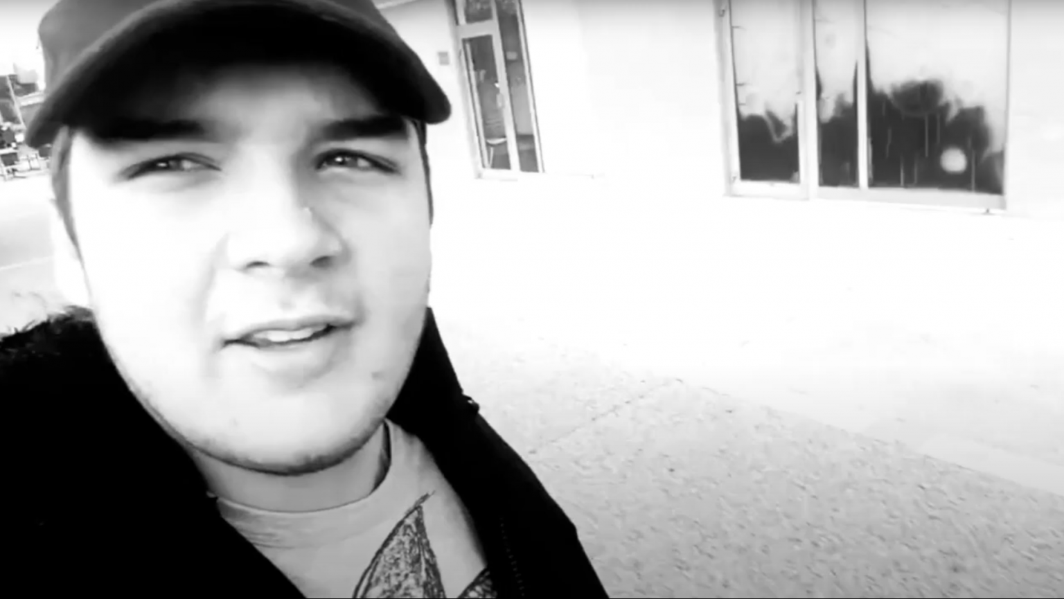 Photo de Exalted continue son combat contre le syndrome de la Tourette avec son clip « Les Tourmentés »