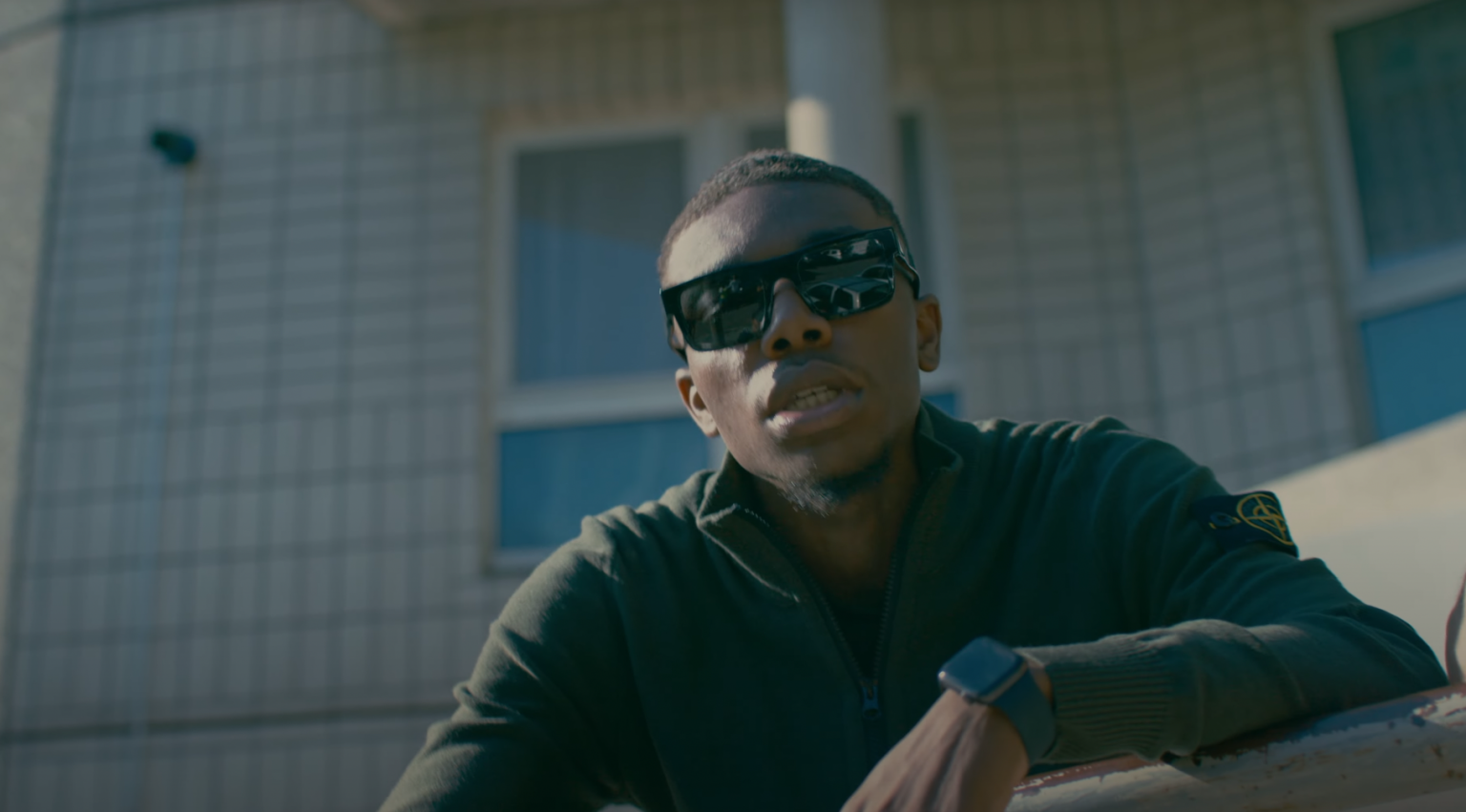 Douma Snow rappe son « Quotidien » dans son premier clip Photo de Douma Snow rappe son « Quotidien » dans son premier clip