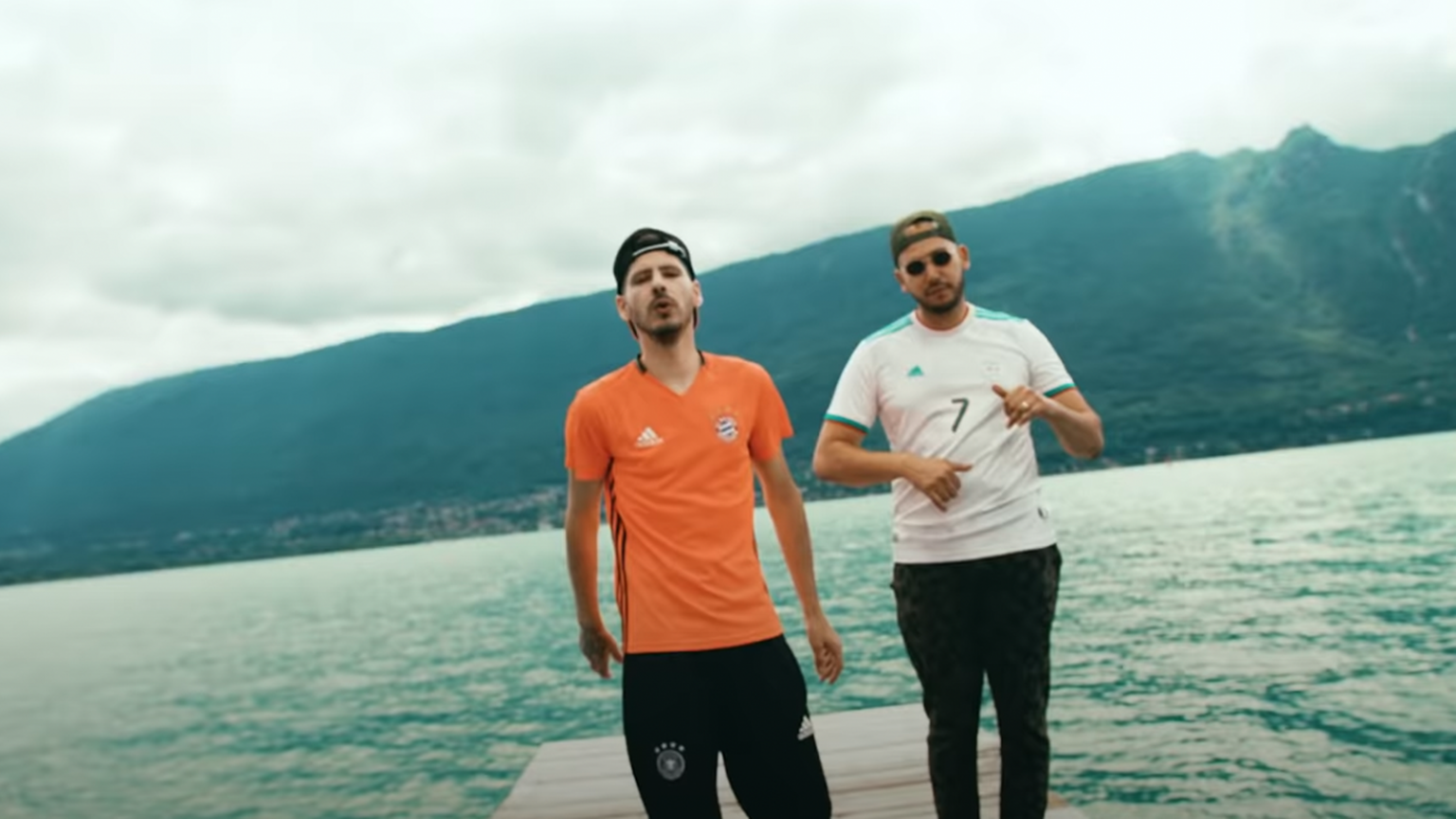 Dj Djam clôture l’été comme il se doit avec son clip « SAYF » Photo de Dj Djam clôture l'été comme il se doit avec son clip SAYF
