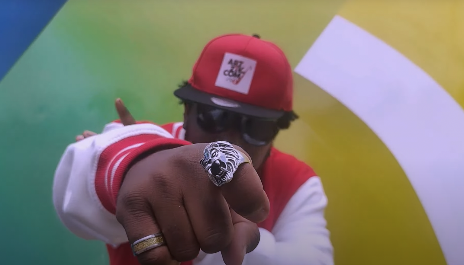 BRING 2 BANG « N’OUBLIE PAS » d’où il vient dans son dernier clip Photo de BRING 2 BANG « N'OUBLIE PAS » d'où il vient dans son dernier clip