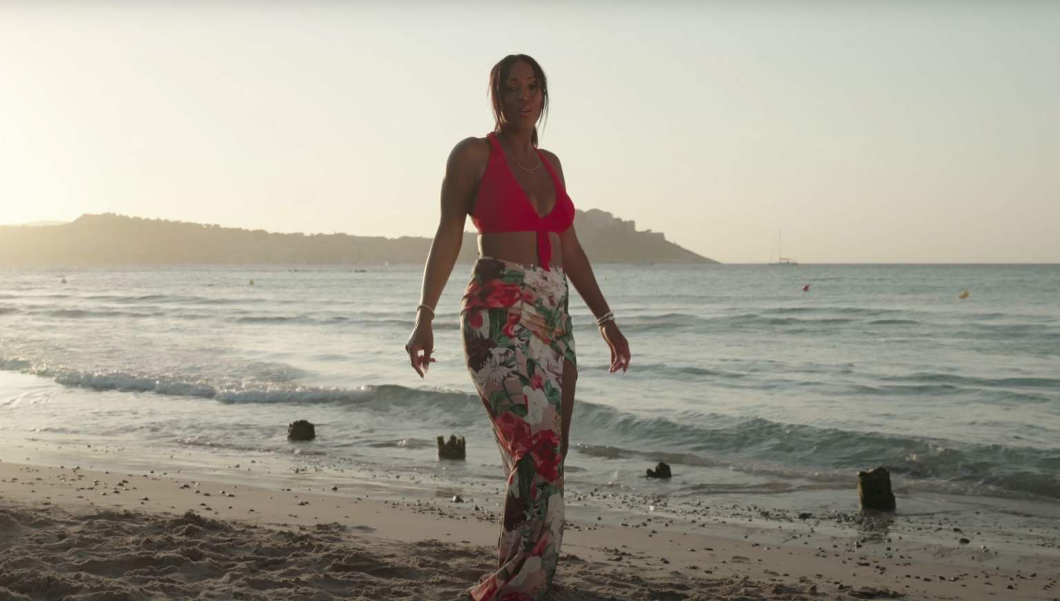 Attention, Xeynaa va vous « Snipe » avec son dernier clip Photo de Attention, Xeynaa va vous « Snipe » avec son dernier clip