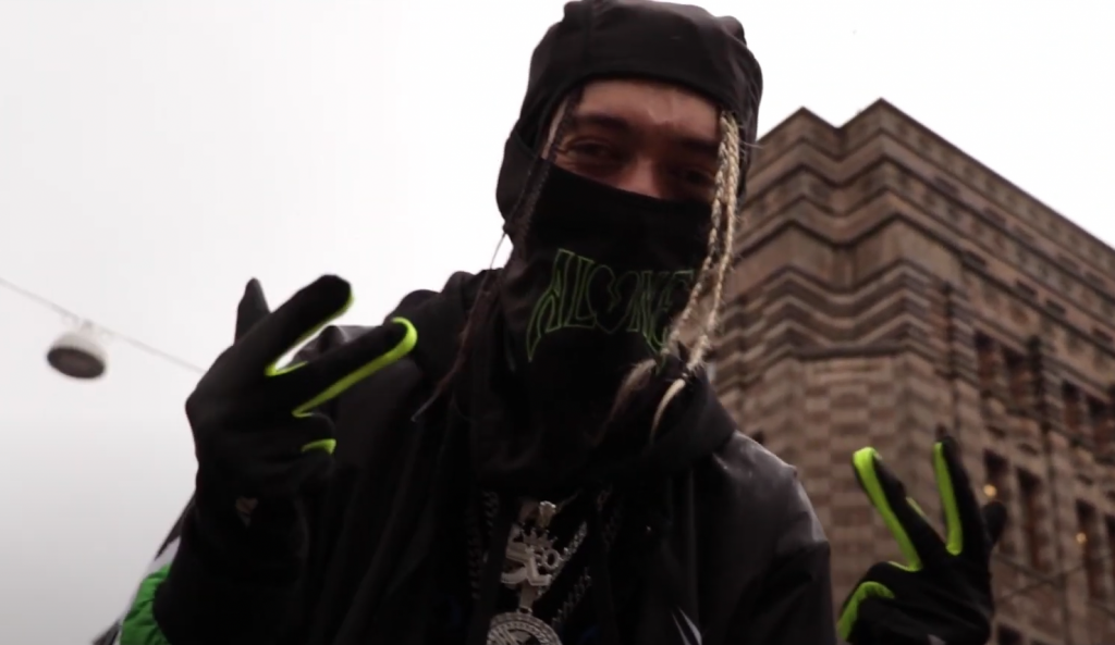 Stonan veut un max de « Liasses » dans son nouveau clip Photo de Stonan veut un max de « Liasses » dans son nouveau clip