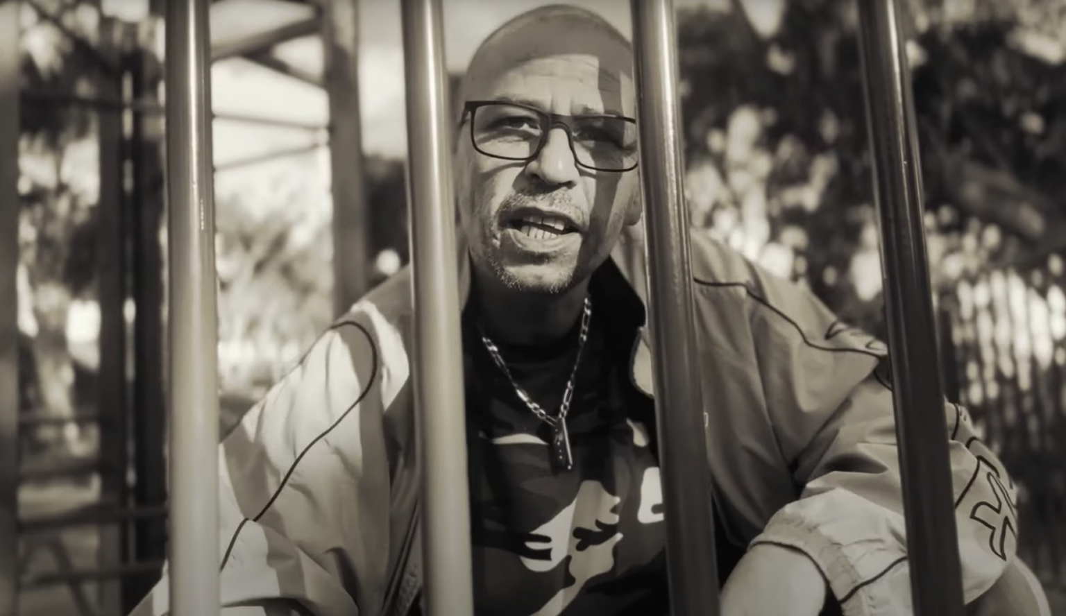 Raz War éveille les consciences dans son nouveau clip « ino’sang » Photo de Raz War éveille les consciences dans son nouveau clip « ino'sang »