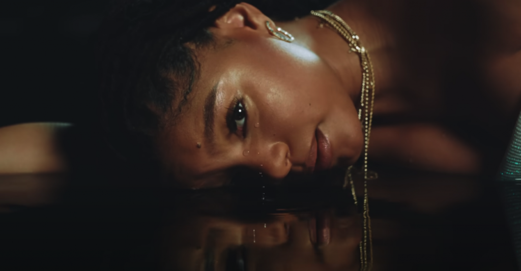 Halle Bailey décrit son album comme « une lettre d’amour à elle-même » Photo de Halle Bailey décrit son album comme « une lettre d'amour à elle-même »