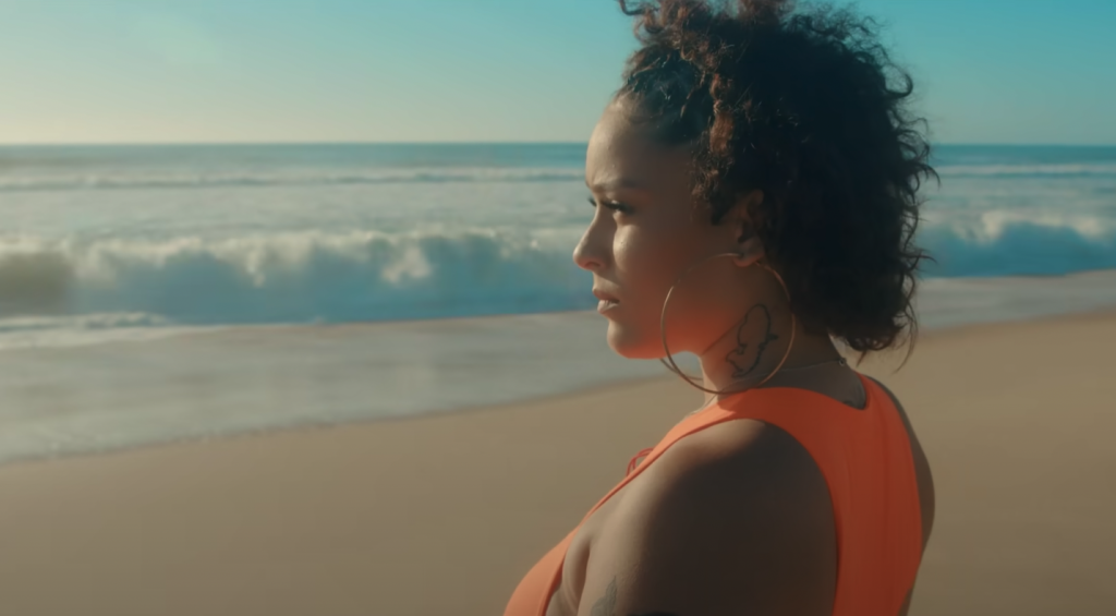TANEYAH ouvre son cœur dans son nouveau clip « Toi et moi » Photo de TANEYAH ouvre son cœur dans son nouveau clip « Toi et moi »