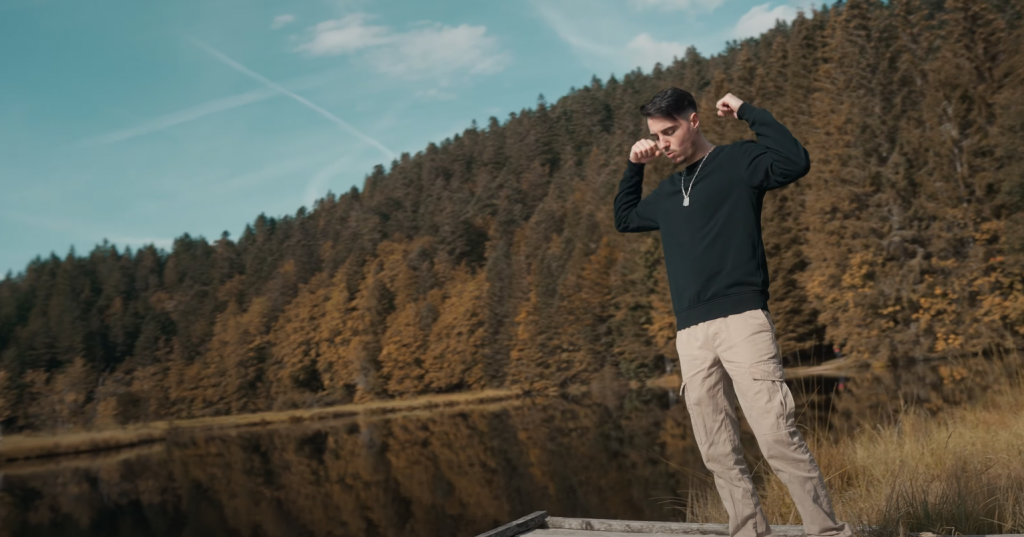 Photo de AT'N est de retour avec son nouveau clip « FANTÔME »