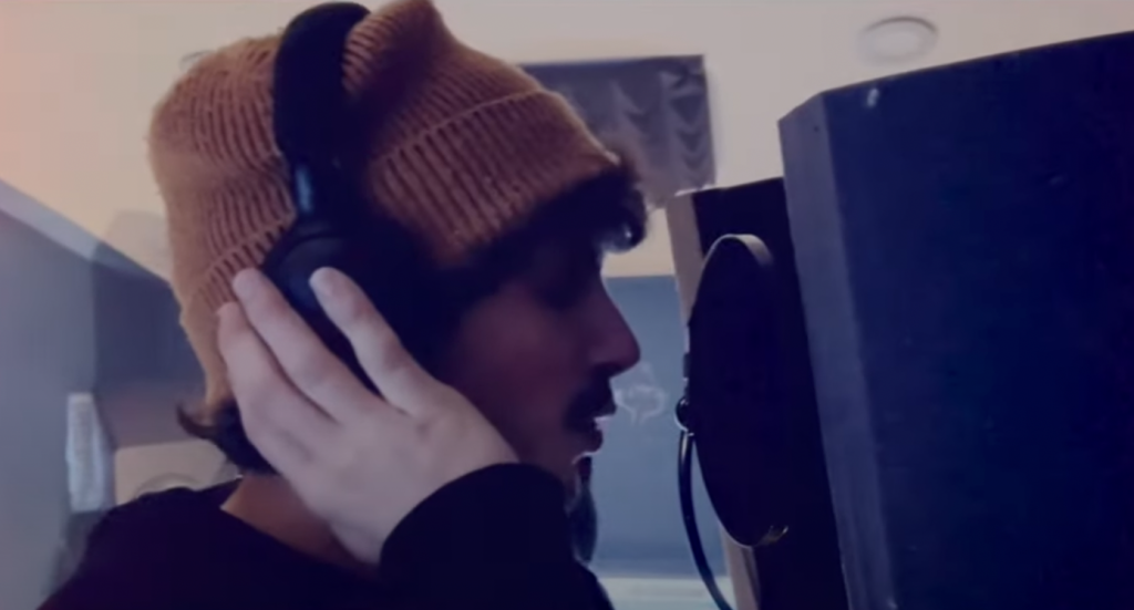 Bossie en mode « NRV » dans son nouveau clip Photo de Bossie, en mode « NRV » dans son nouveau clip