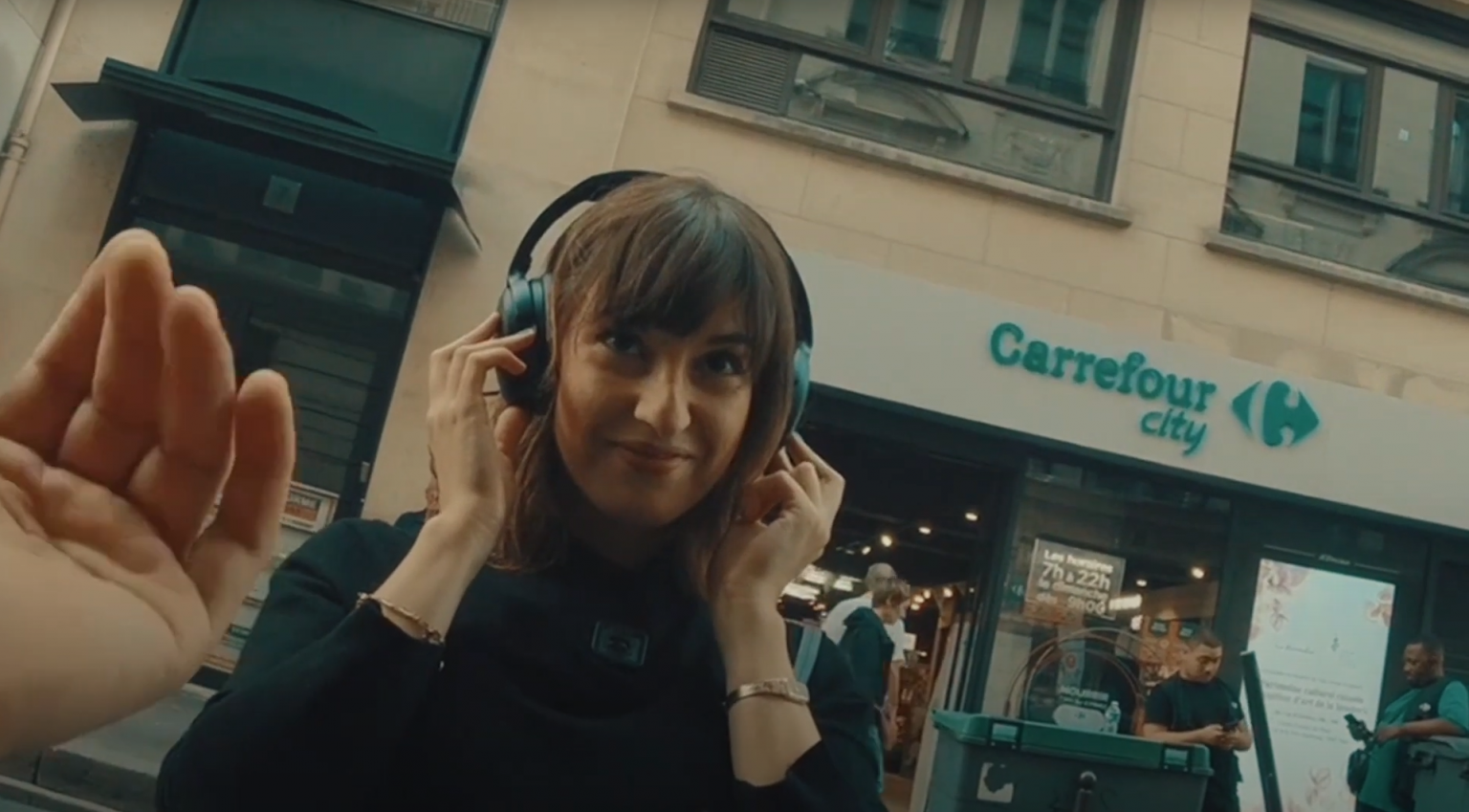 Laissez-vous envoûter par « 4200.m », le nouveau clip de La Pommade Photo de Laissez-vous envoûter par « 4200.m », le nouveau clip de La Pommade