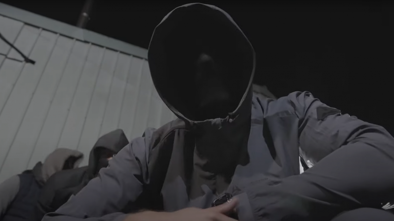 SEN SICARIO, plus déterminé que jamais dans son nouveau clip « FAUT L’FAIRE » Photo de SEN SICARIO, plus déterminé que jamais dans son nouveau clip « FAUT L'FAIRE »