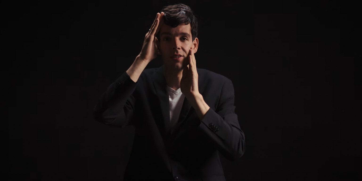 Découvrez Alex Carmin, un artiste qui répondra peut-être à vos « Attente » Photo de Découvrez Alex Carmin, un artiste qui répondra peut-être à vos « Attente »