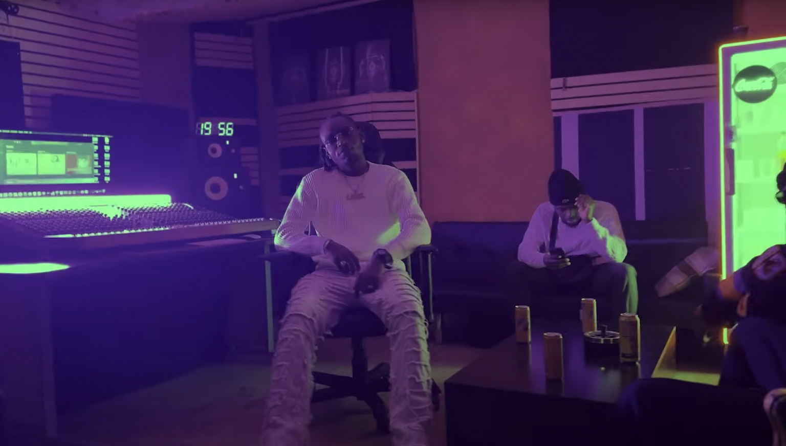 Planez avec « Coeur Cellophané », le nouveau clip de LaTek Photo de Planez avec « Coeur Cellophané », le nouveau clip de LaTek