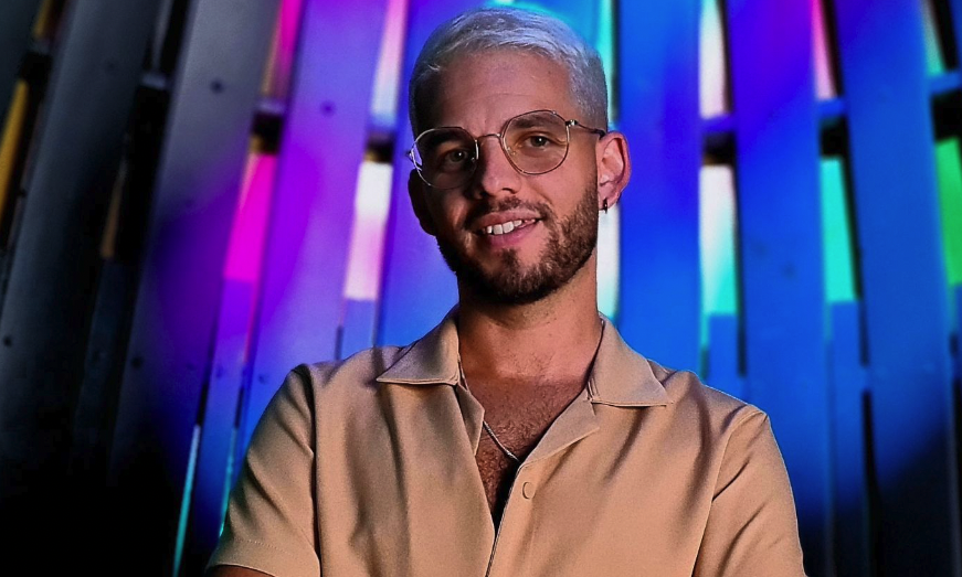 Ça fait « BAM BAM » dans le nouveau clip de Jonatán Jiménez Photo de Ça fait « BAM BAM » dans le nouveau clip de Jonatán Jiménez