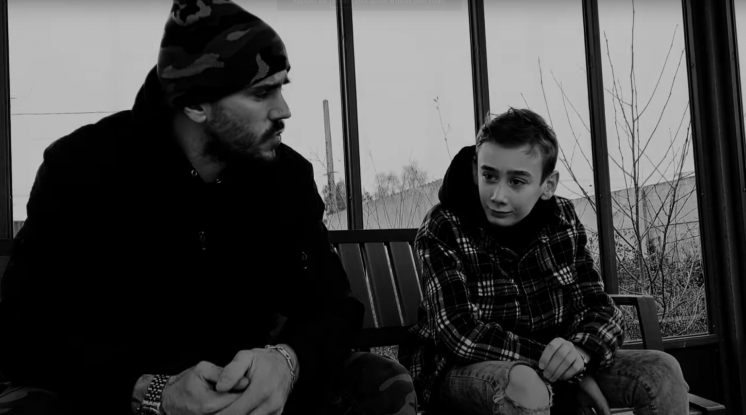 Vibrez avec « T’en fais pas », le nouveau clip de NINOFF Photo de Vibrez avec « T'en fais pas », le nouveau clip de NINOFF