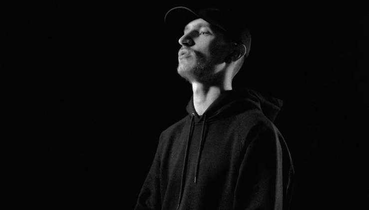 Ouvrez bien les yeux et les oreilles, Dewitt vient de lâcher son nouveau clip « J’t’entends » Photo de Ouvrez bien les yeux et les oreilles, Dewitt vient de lâcher son nouveau clip « J't'entends »