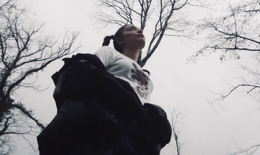 Laissez-vous envouter par « WHATINEED », le dernier clip de Manté Photo de Laissez-vous envouter par « WHATINEED », le dernier clip de Manté