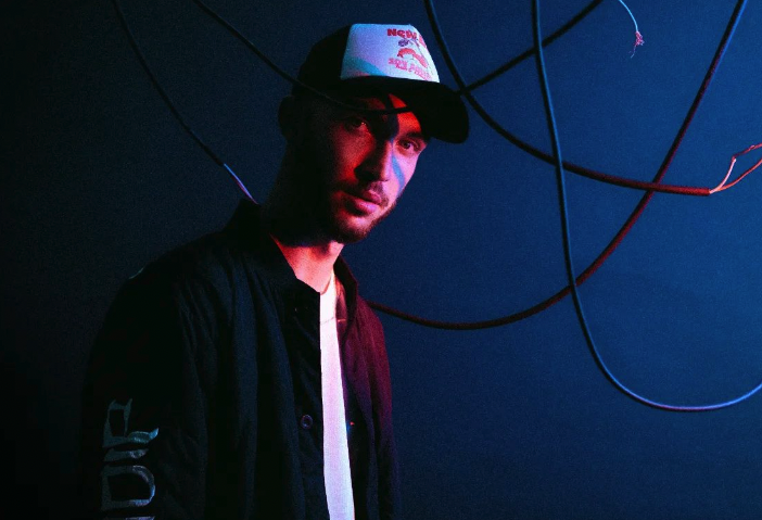 Entrez dans le « Sombre » avec le nouveau clip de TICAP Photo de Entrez dans le « Sombre » avec le nouveau clip de TICAP