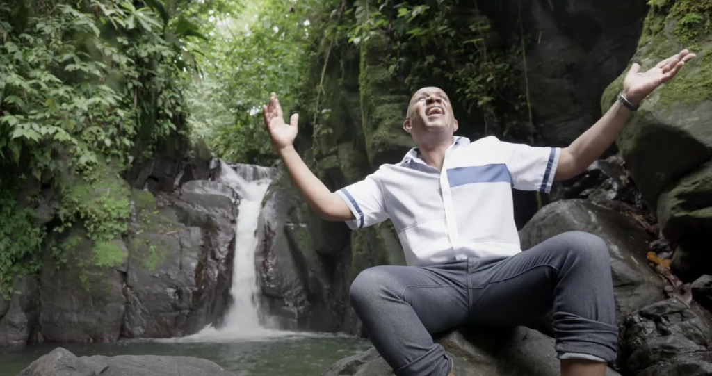 Découvrez « J’entre dans tes parvis », une pépite gospel signée Tony BARREL Photo de Découvrez « J'entre dans tes parvis », une pépite gospel signée Tony BARREL