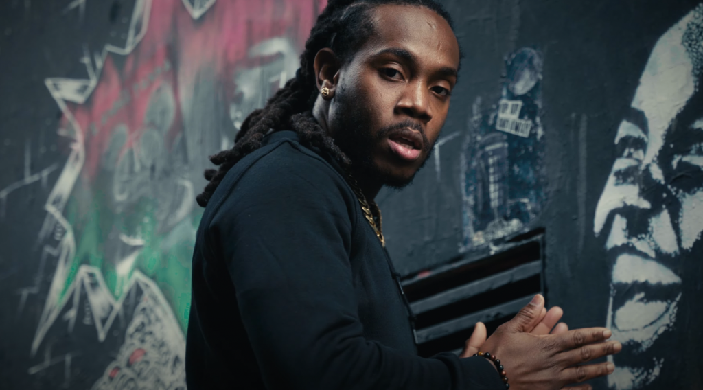 Kevni est « Stoïc » dans son nouveau clip Photo de Kevni est « Stoïc » dans son nouveau clip