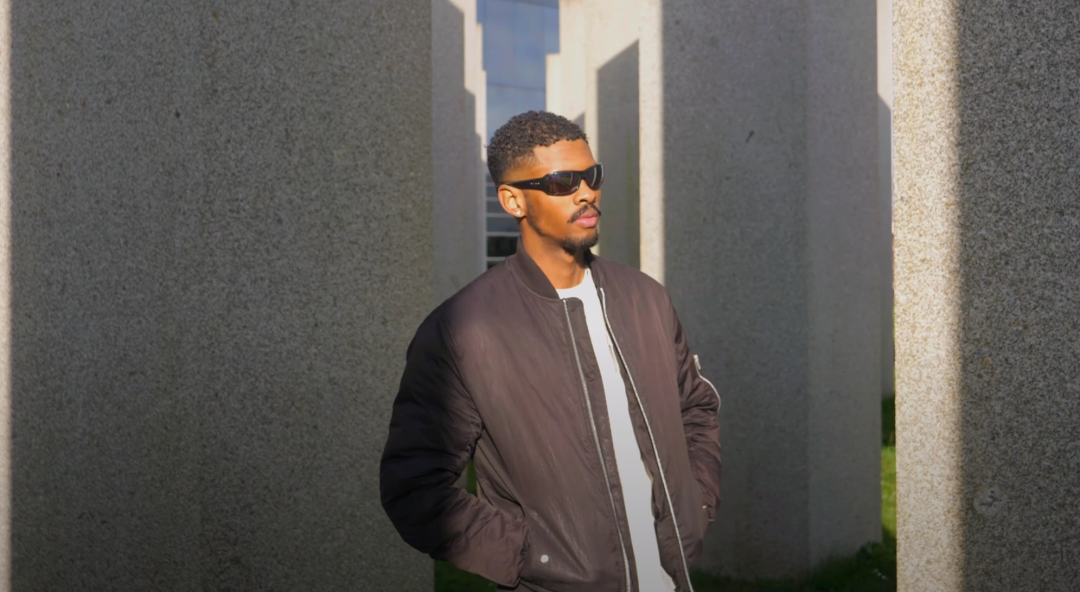 B.O fait son grand retour avec le clip « introduction » Photo de B.O fait son grand retour avec le clip « introduction »
