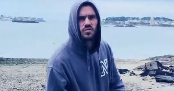 NINOFF marque une pause réfléchie avec son nouveau clip, « Bye Bye » Photo de NINOFF marque une pause réfléchie avec son nouveau clip, « Bye Bye »