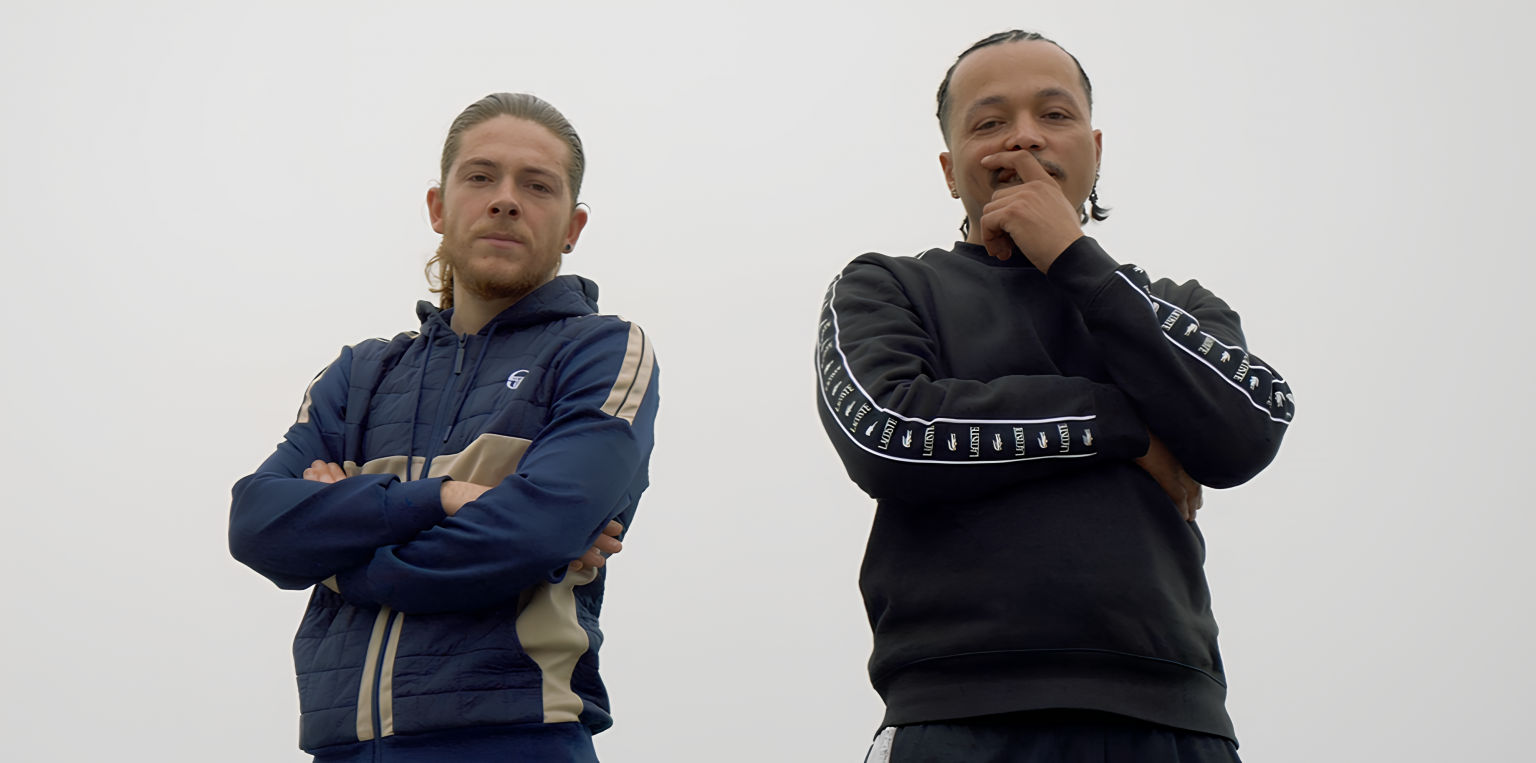 CEF feat Sarkouz1 dans « C’est Comment » : Un Clash électrisant et un clip qui détone ! Photo de CEF Feat. Sarkouz1 : « C'est Comment » — Un Clash électrisant des Titans du rap.