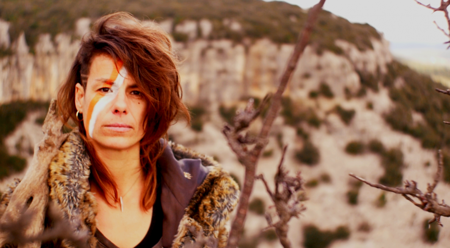 Waban, une vagabonde musicale, présente « ILO », son nouveau clip Photo de Waban, une vagabonde musicale, présente « ILO », son nouveau clip