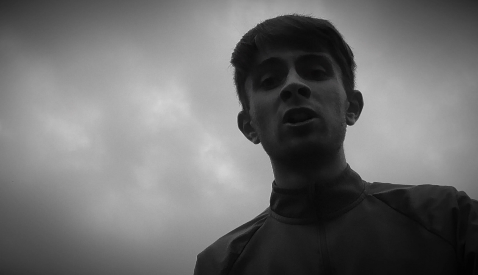 HUPPEY88 est beaucoup « Trop rapide » dans son nouveau clip Photo de HUPPEY88 est beaucoup « Trop rapide » dans son nouveau clip
