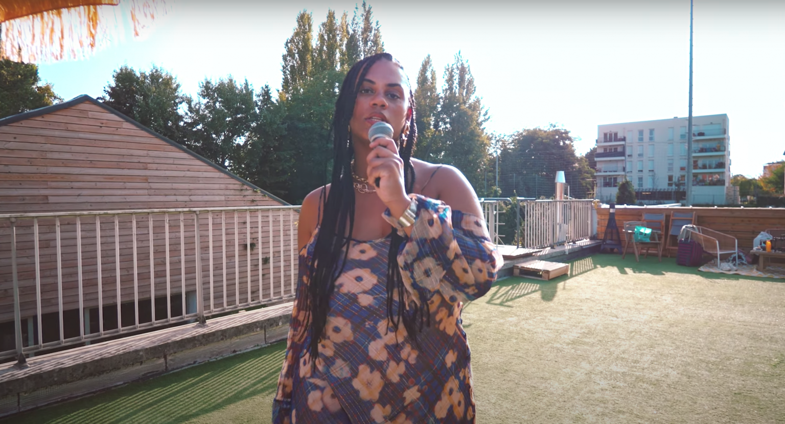 Kalala nous dévoile son « Joli Body » dans son dernier clip. Photo de Kalala qui nous dévoile son "Joli Body" dans son dernier clip.