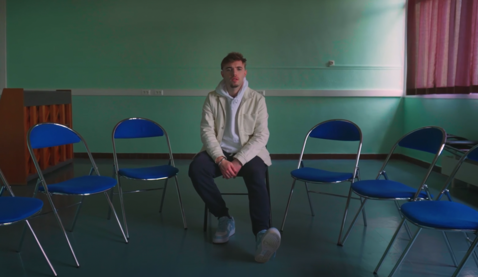 Grosse alchimie dans « ARCHIMEDE », le nouveau clip de BluezLaire Photo de Grosse alchimie dans « ARCHIMEDE », le nouveau clip de BluezLaire