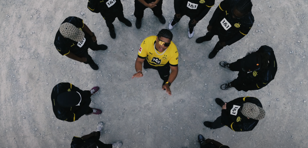 SVGI, redoutable dans son nouveau clip « DOM’HAINE » Photo de SVGI, redoutable dans son nouveau clip « DOM'HAINE »