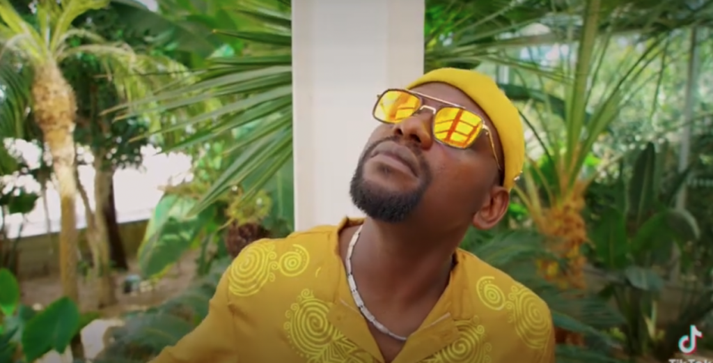 Visez ailleurs avec « M’évader », le nouveau clip de Djaze Photo de Visez ailleurs avec « M'évader », le nouveau clip de Djaze