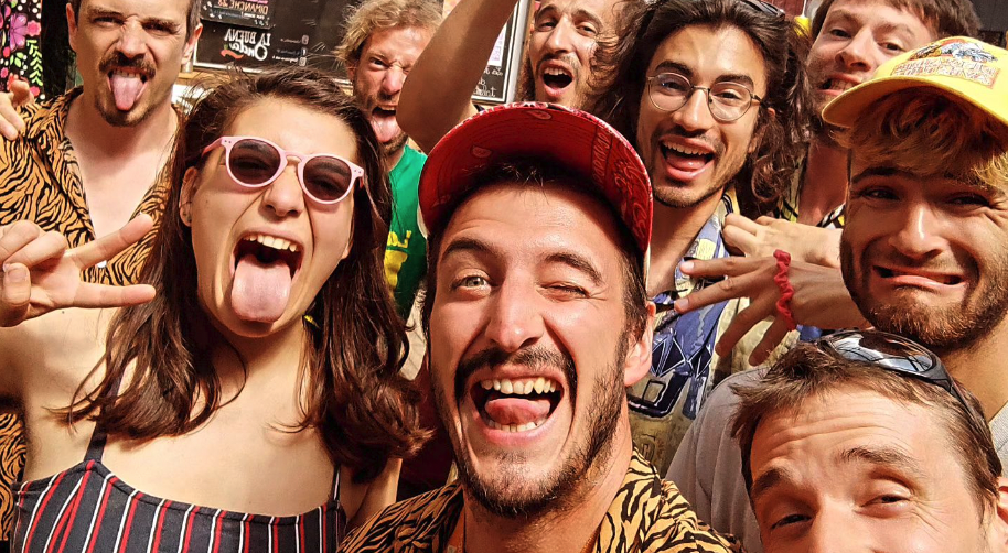« C’est l’été » dans le nouveau clip de ZARHZÄ Photo de « C'est l'été » dans le nouveau clip de la ZARHZÄ