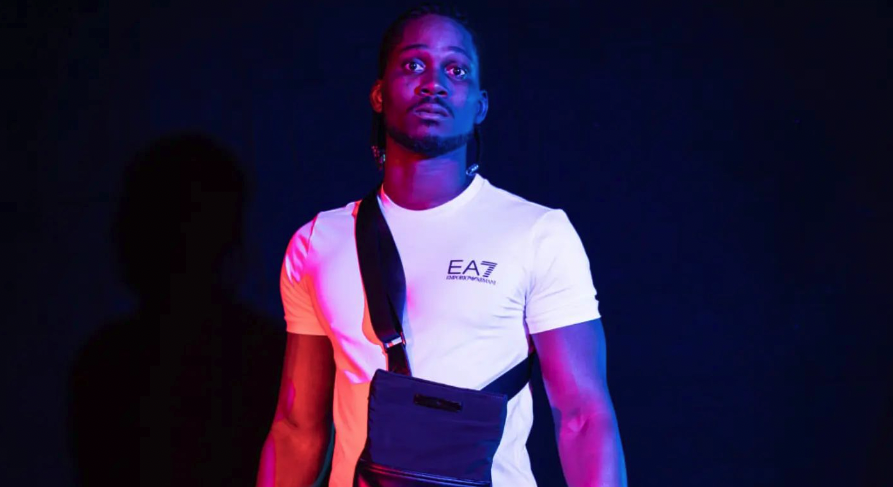 SORPRE ZAA manie la mélo’ avec classe dans «ZAARMANI» Photo de SORPRE ZAA manie la mélo' avec classe dans «ZAARMANI»