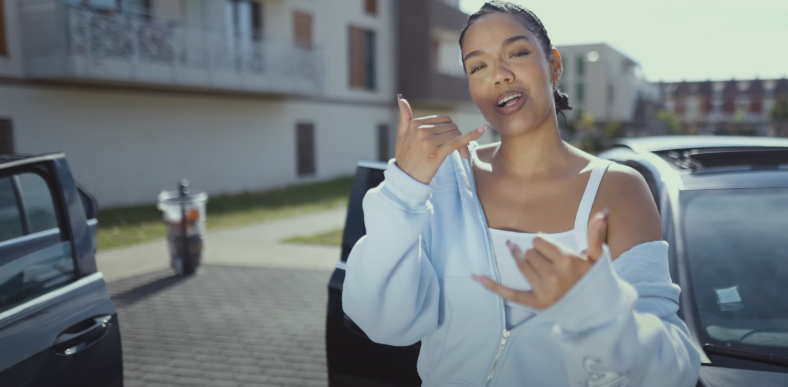 Laissez-vous envouter par Tokyo et son nouveau clip « PAS D’ATTACHE » Photo de Laissez-vous envouter par Tokyo et son nouveau clip « PAS D’ATTACHE »