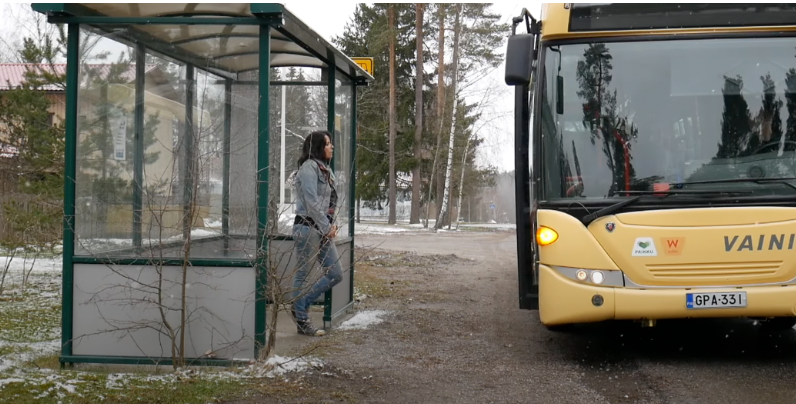 Minna Ora se sent seule dans son nouveau clip “Freeze” Photo de Minna Ora Freeze