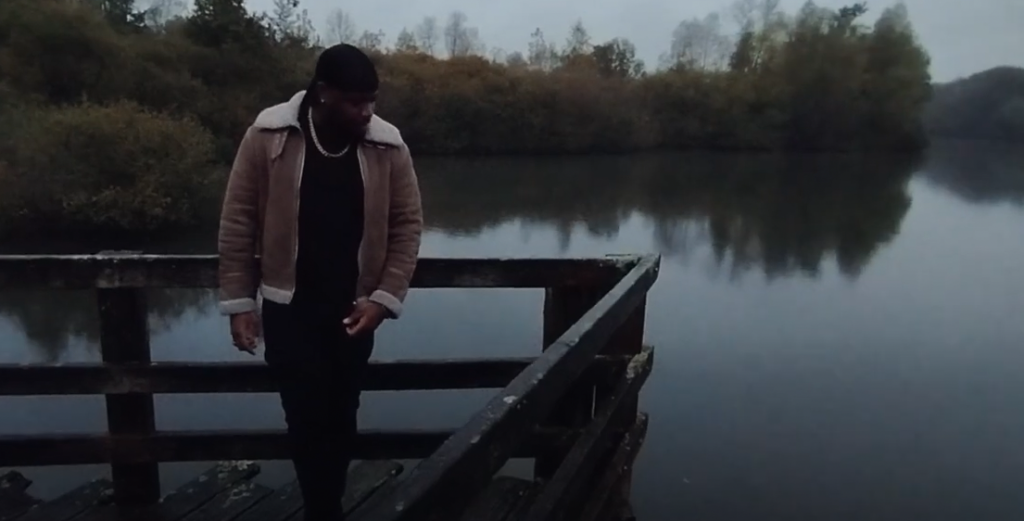Zaki2l est au « Maximum » dans son nouveau clip Photo de Zaki2l est au « Maximum » dans son nouveau clip